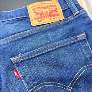 Levi's 541 Athletic Taper Fit Men's Jeans in Dark Blue